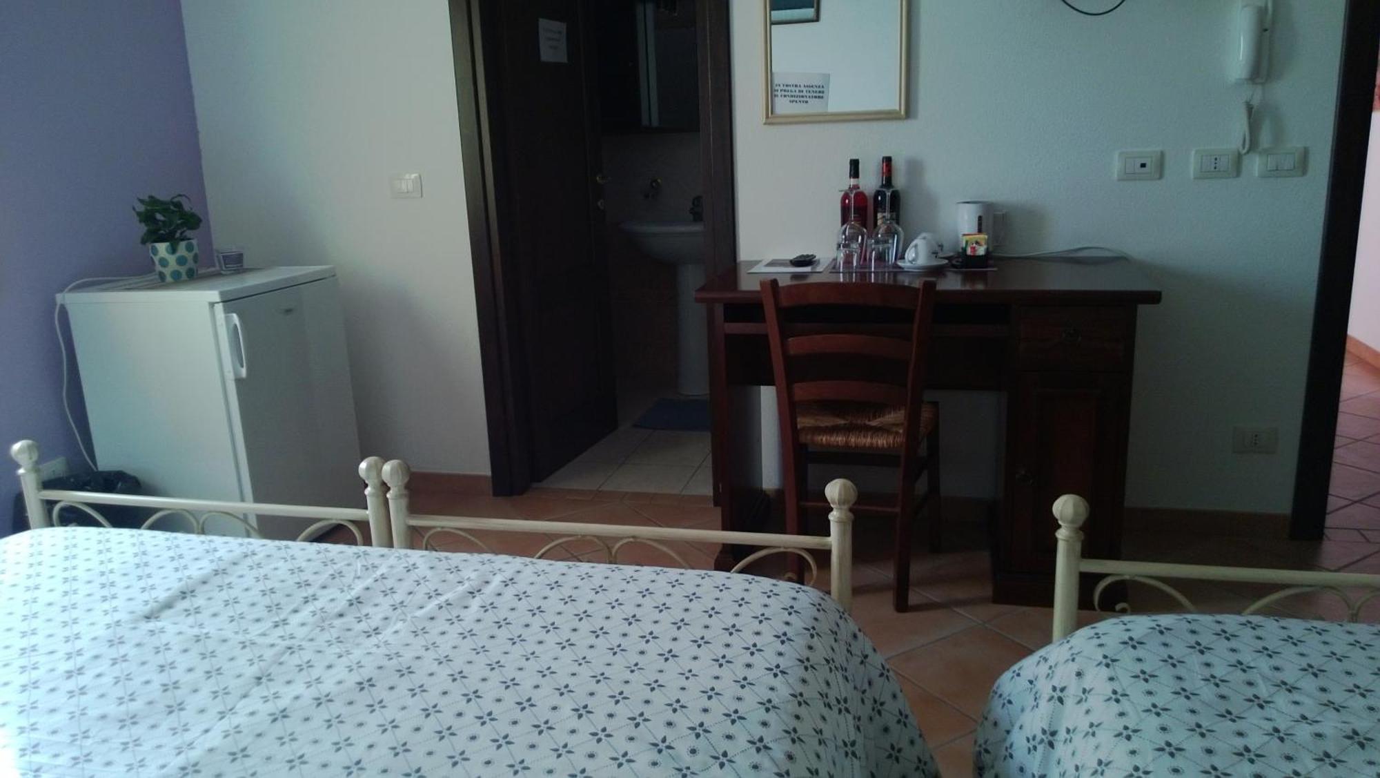 Affittacamere Le Statue Del Sinis Cabras Room photo